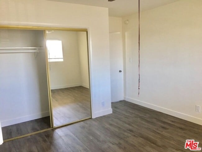 Photo - 1353 W 36th Pl Unit 3