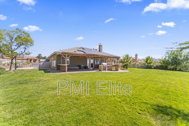 Photo - 34677 Desert Rd