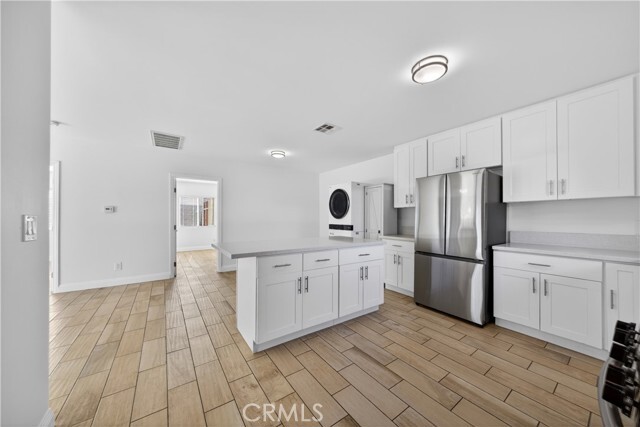 Photo - 6904 McLennan Ave