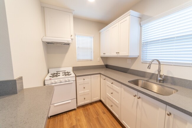 Photo - 453 Gaviota Ave Unit C