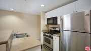 Photo - 922 W 23rd St Condo Unit 105
