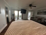 Photo - 11832 S Circle Dr Unit Jet Tub view suite