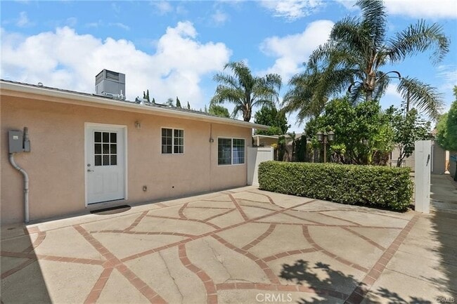 Photo - 6502 Matilija Ave House