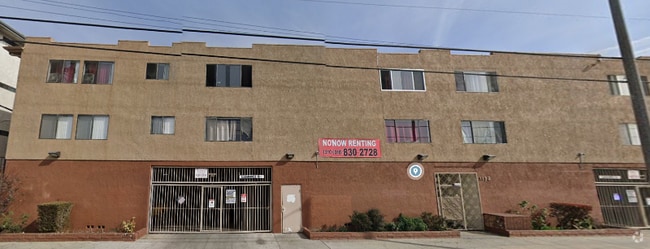 Building Photo - 1132 Wilmington Blvd Rental