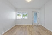 Photo - 3954 Armstrong St