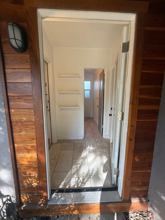 Photo - 14039 Gilmore St Unit 1