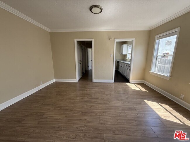 Photo - 1328 S Bronson Ave