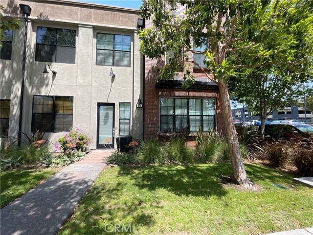 Photo - 501 W Maple Ave