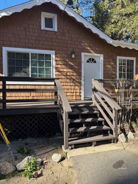 Building Photo - 52740 Pine Cove Rd