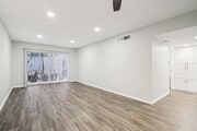 Photo - 312 S. Willaman Drive