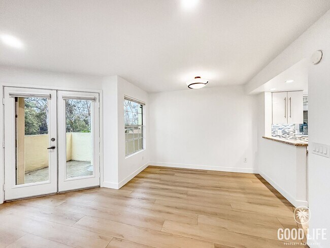 Photo - Charming 2BD/2BA Condo in Hillcrest W/ W/D...