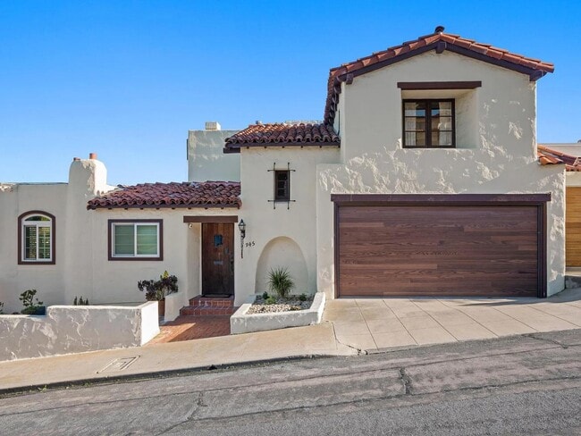 Photo - 945 Harbor View Dr
