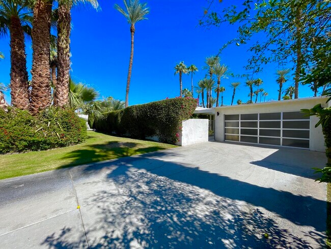 Photo - 70480 Mottle Cir House