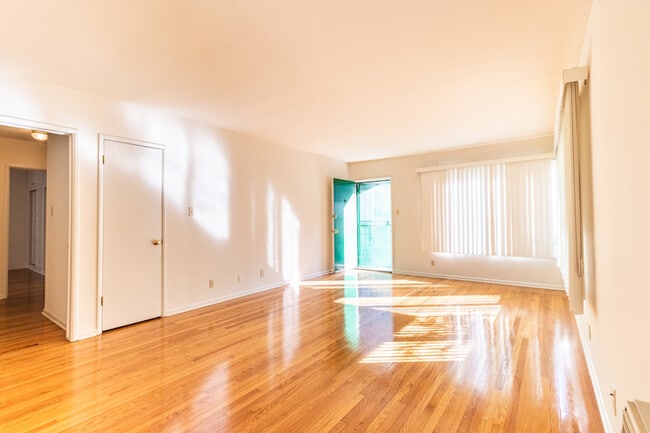 W27 - Fountain View Apartments Unit W53
