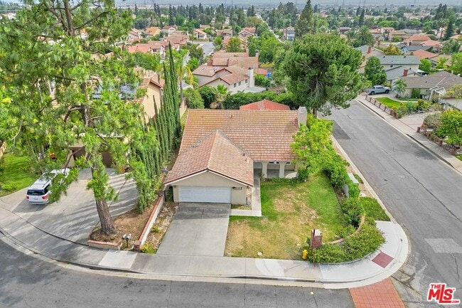 Photo - 2660 Conata St