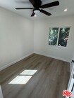 Photo - 241 N Park View St