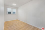 Photo - 212 S Reeves Dr Apartment Unit 6
