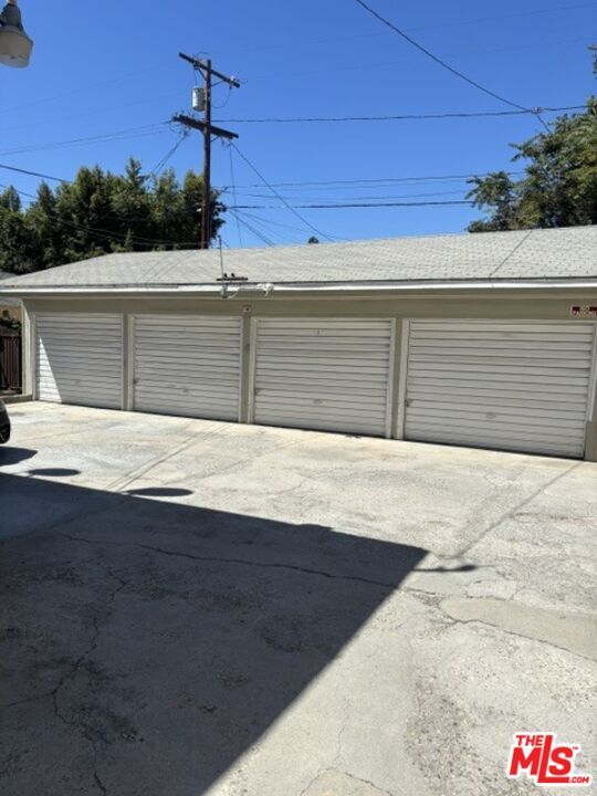 Photo - 2183 W 27th St