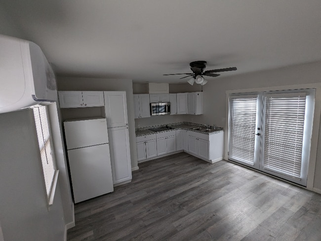 Photo - 829 E Cypress St House