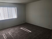 Photo - 4392-98 Green Ave. Unit 4394 Green Ave.