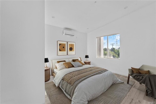 Photo - 8514 Wilbur Ave