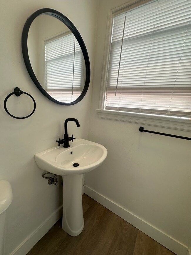 Photo - Newly Renovated Studio on 2nd Street- Alam... Unit 3207-18