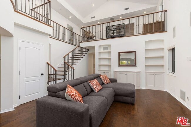 Photo - 1024 25th St