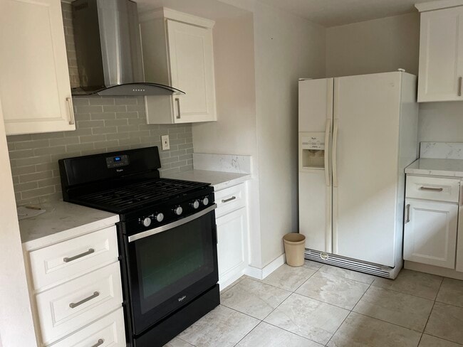 Photo - 930 W Duarte Rd Unit # 2
