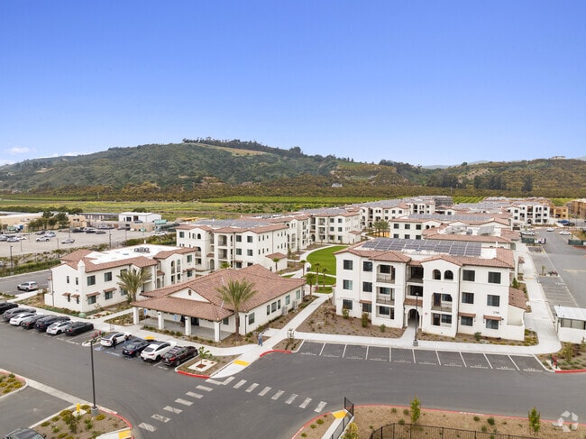 Building Photo - Somis Ranch Apartments