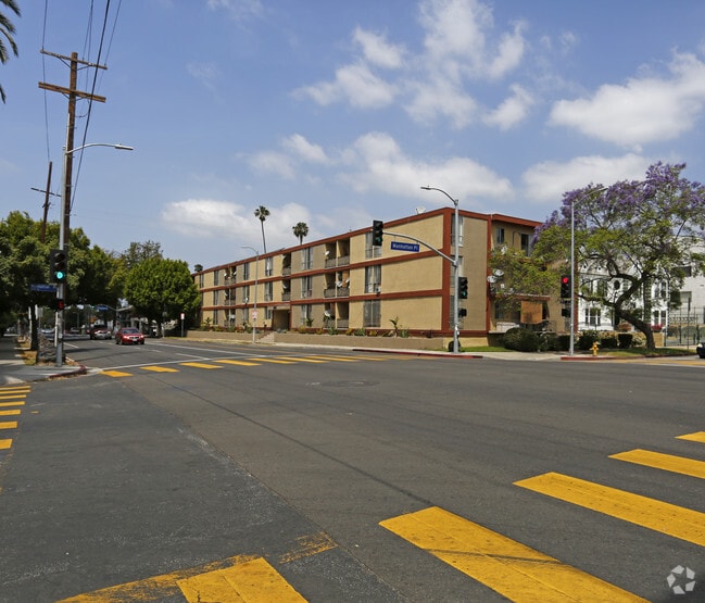 Primary Photo - St. Andrews Rental