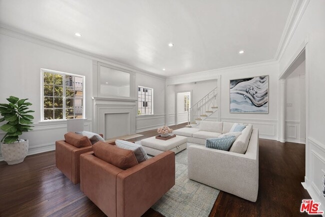 Building Photo - 148 S Camden Dr Unit F