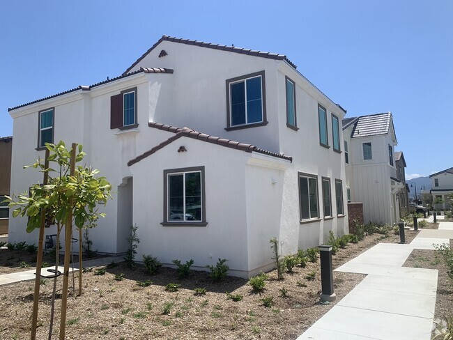 Building Photo - 8613 Academy St Rental