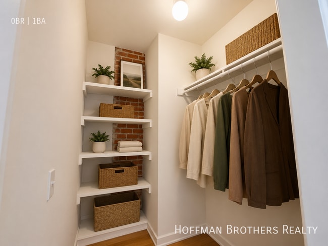 Photo - 800 N Las Palmas Ave Unit 102