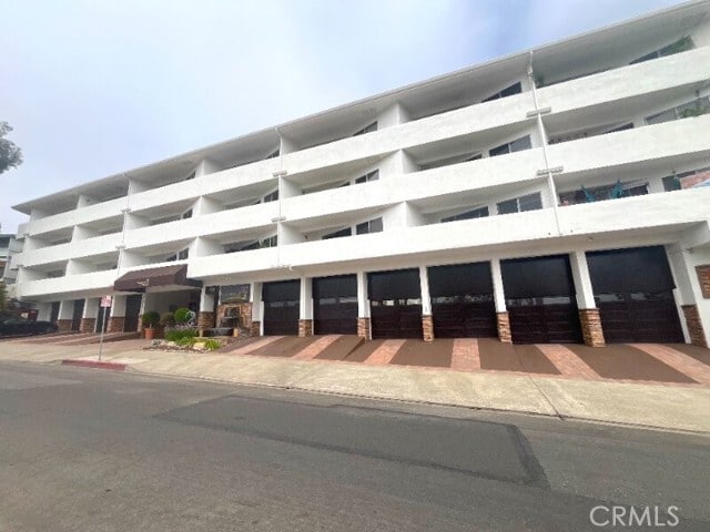 Building Photo - 100 Cliff Dr Unit 12