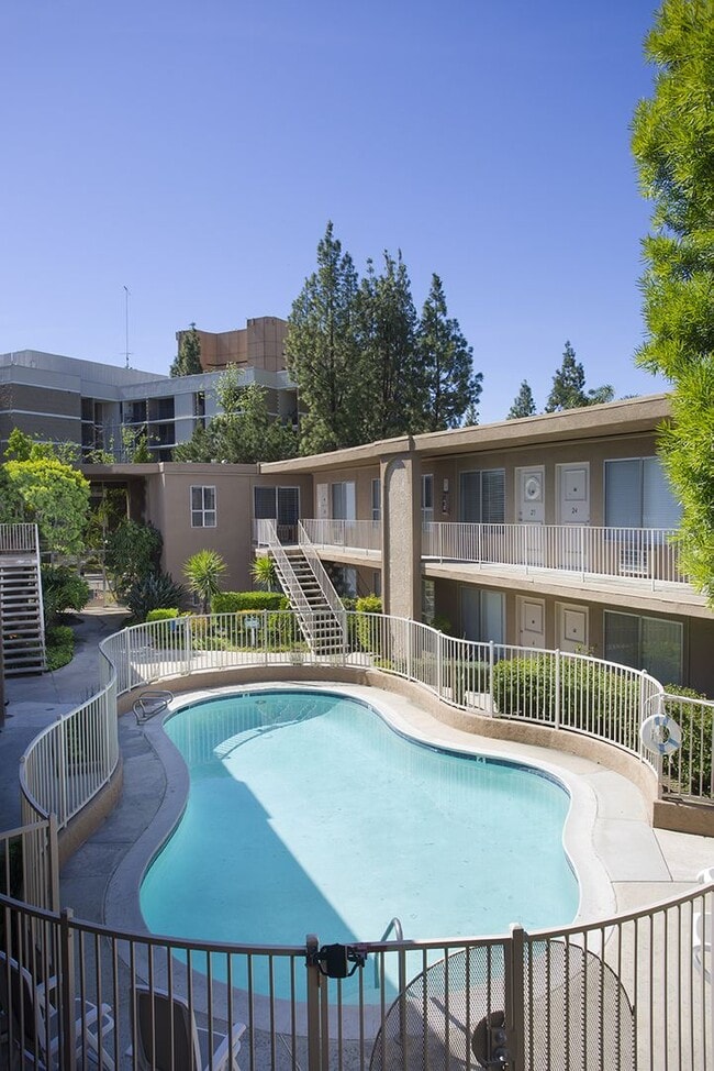 Photo - Trade Winds Apartments