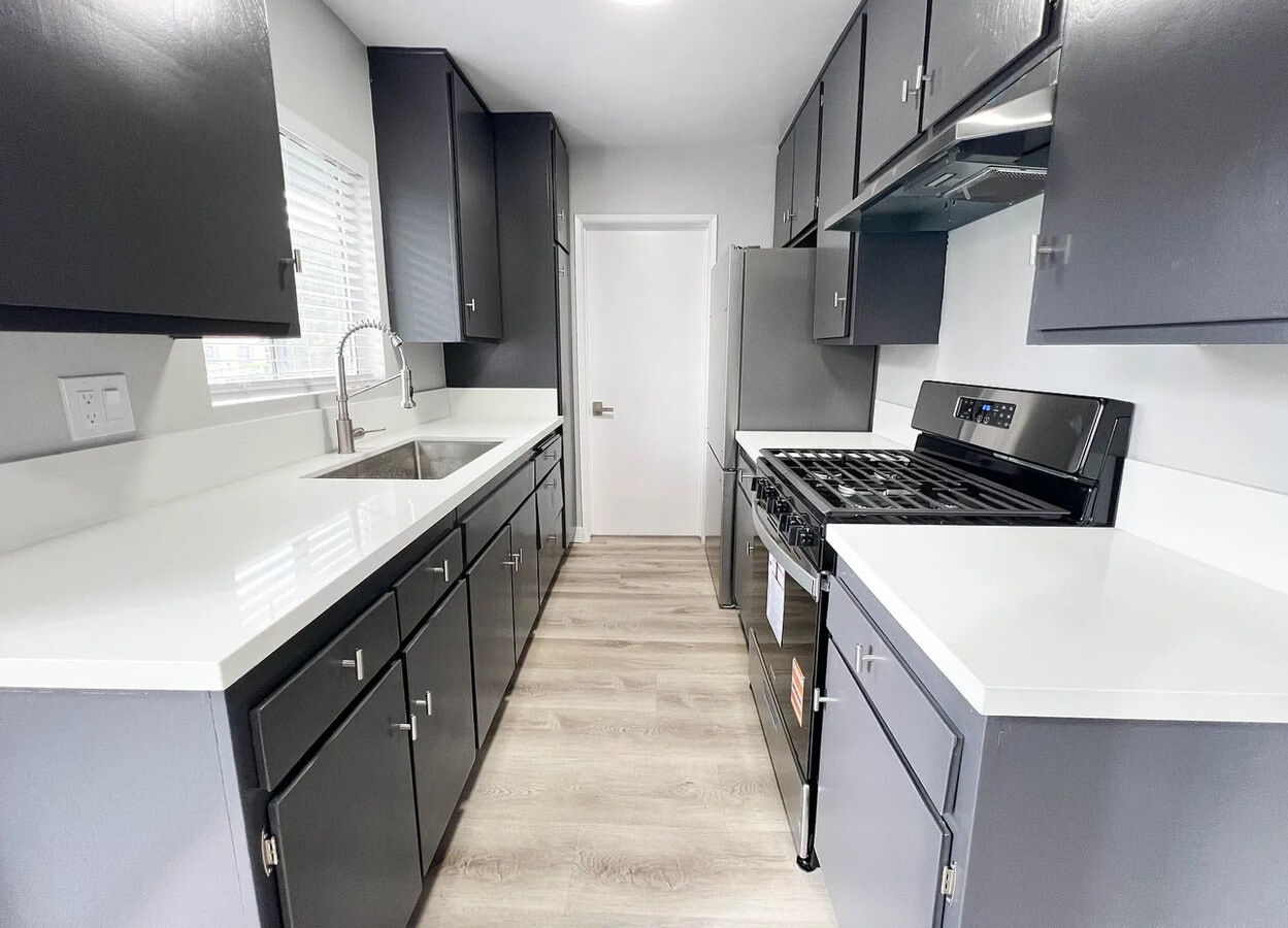 Photo - 1316 N Fairfax Ave