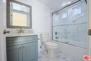 Photo - 10803 Kling St