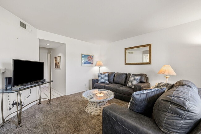 Photo - 78121 Crimson Ct