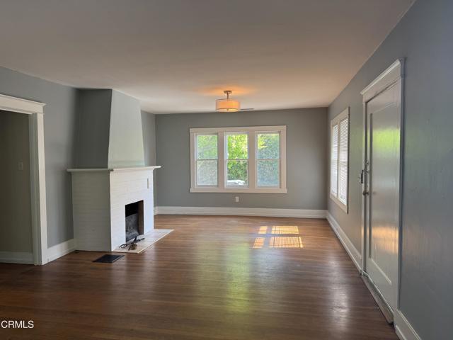 Photo - 742 N Mentor Ave