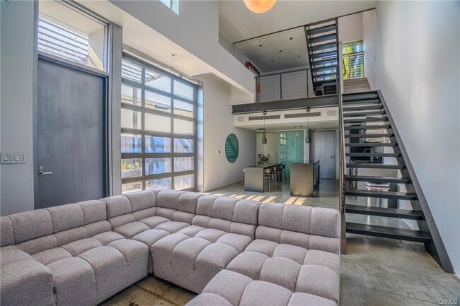 Photo - 1011 N Orange Grove Ave Unit 5