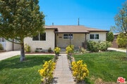 Photo - 2011 Evergreen St House