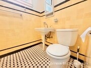 Photo - 608 S Dunsmuir Ave Unit 104