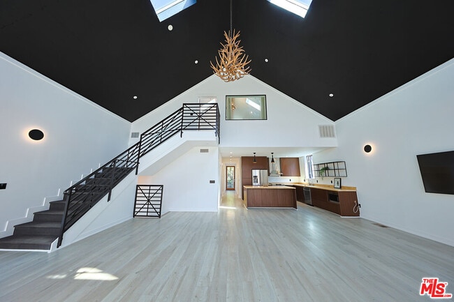 Photo - 2230 Glendale Blvd