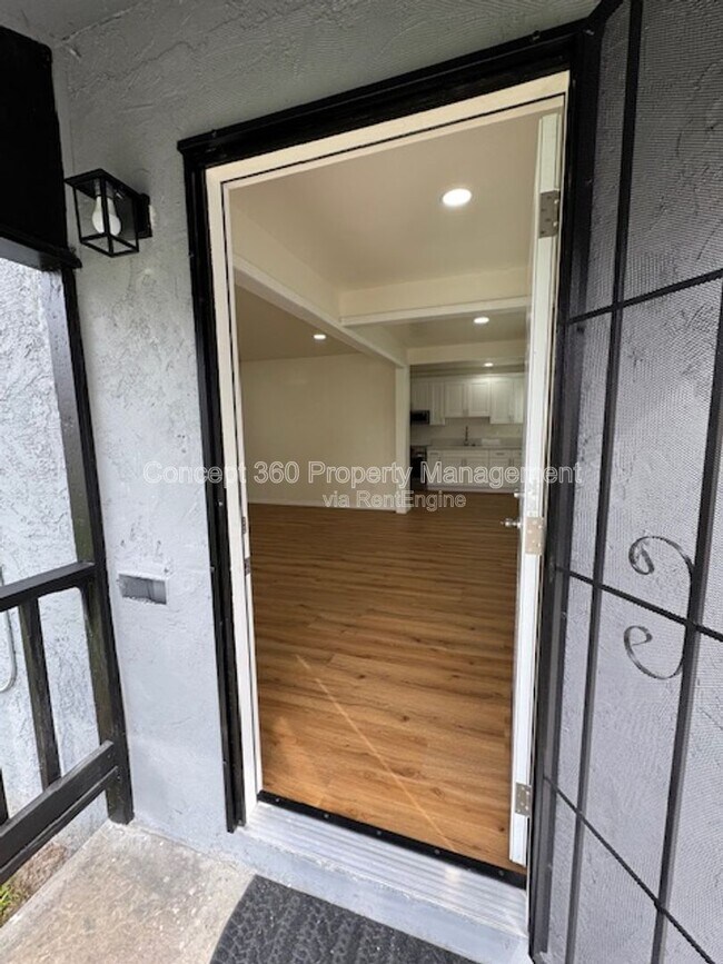 Photo - 5762 Cedar Ave Unit A