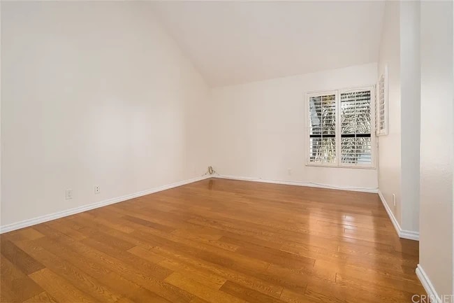 Photo - 15024 Nordhoff St