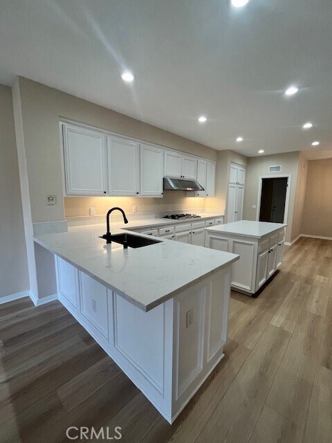 Photo - 16 Brigmore Aisle