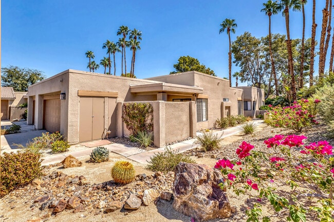 Photo - 48594 Oakwood Way