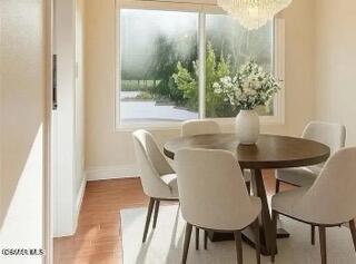 Photo - 1885 Fallview Rd