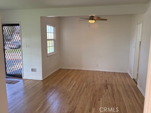 Photo - 7812 Wellsford Ave