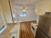 Photo - 12246 Oxnard St